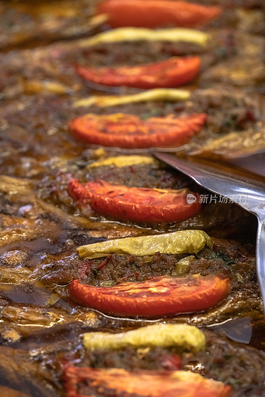 土耳其传统食物- karnıyarık, imambayildi